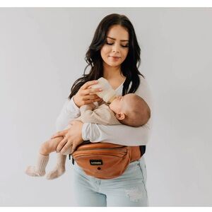 NWT Tush Baby Cognac Carrier